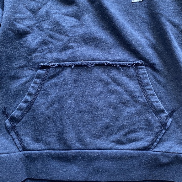 Boys- OLD NAVY- NWOT Sweatshirt with Hoodie- Size 6 - Picture 4 of 5